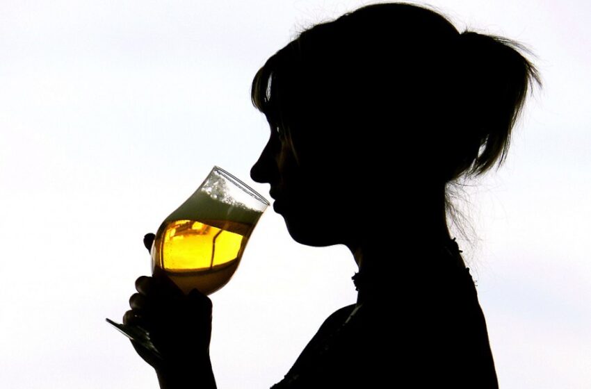  Alcool et adolescence : Le cocktail de tous les risques