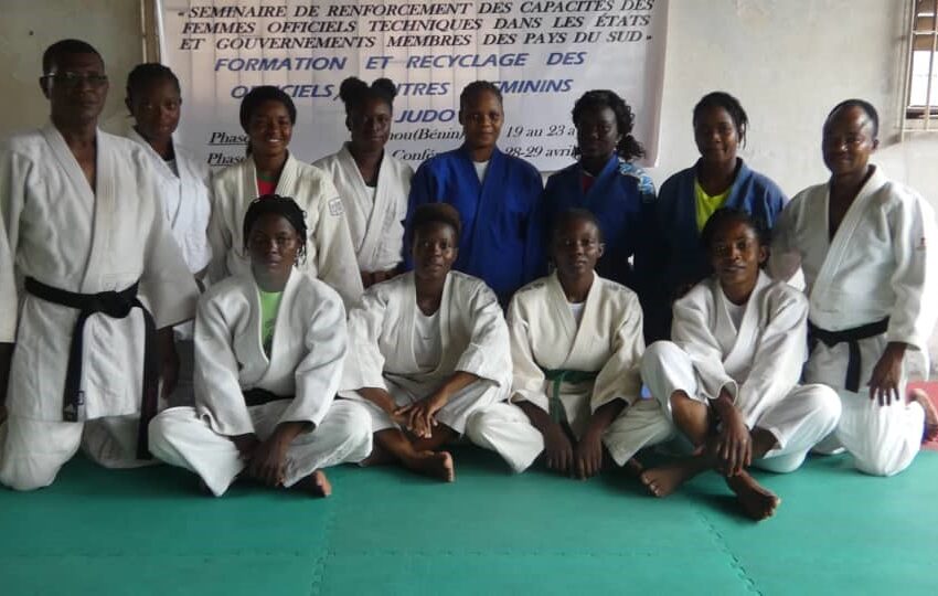  Recyclage des femmes officielles techniques du judo: Les règles d’arbitrage au menu