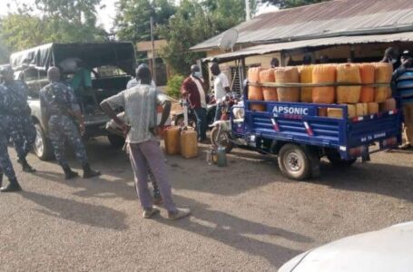 Saisie de l’alcool frelaté à Ouaké: La nouvelle bataille de Dramane Ouolou