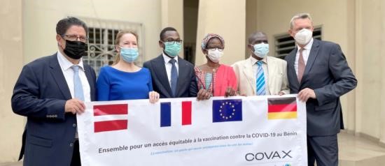  Lutte contre la Covid-19 : Trois partenaires offrent 976 800 doses de vaccin au Bénin