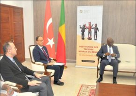  Visite du Ministre turc des affaires étrangère à Cotonou : La relation bilatérale au menu
