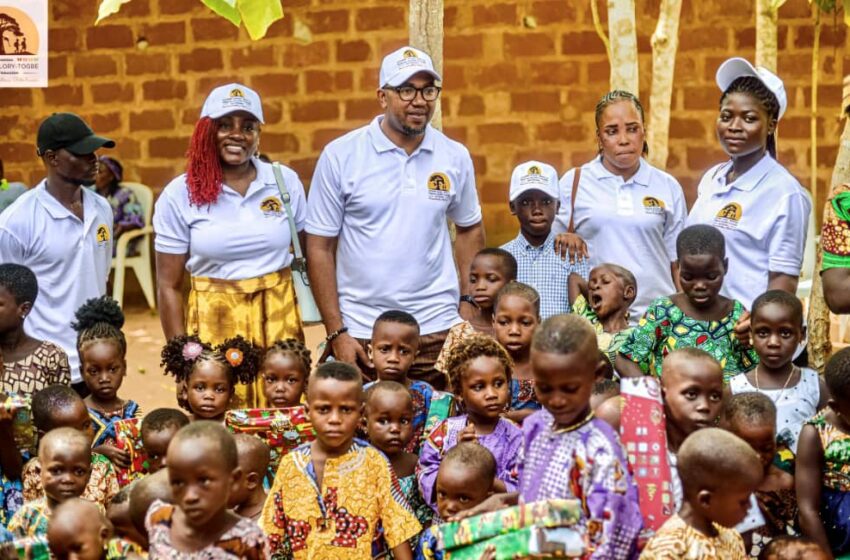  “Un Noël magique à Tori” : La Fondation Thierno Olory-Togbé illumine les cœurs des enfants